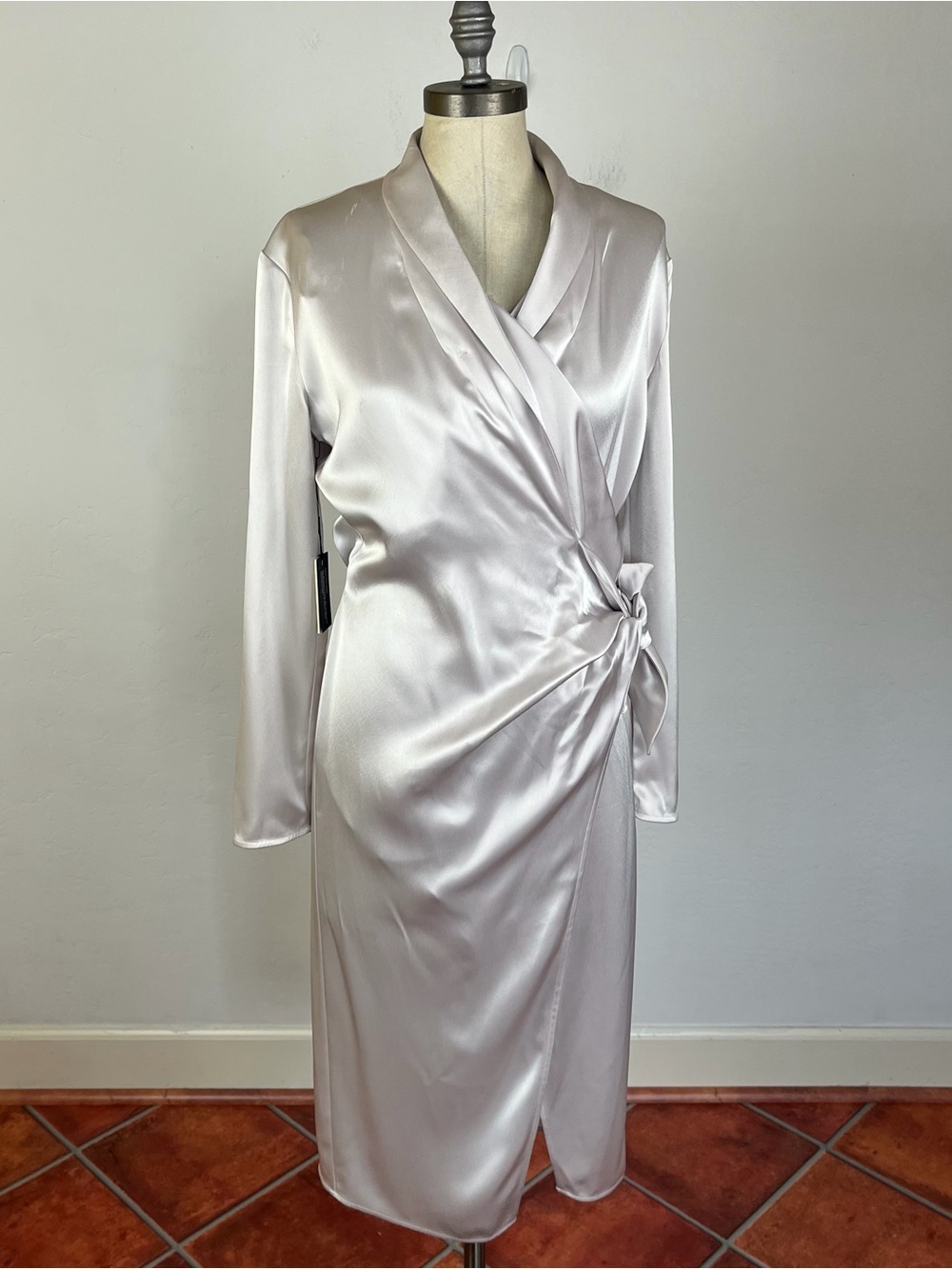 Aritzia Babaton Bello Wrap Dress